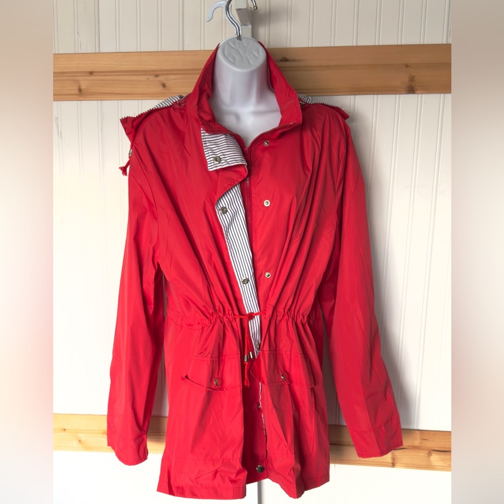NWT Fisoul Women’s lightweight Red anorak Jacket with a Hood Size XXL